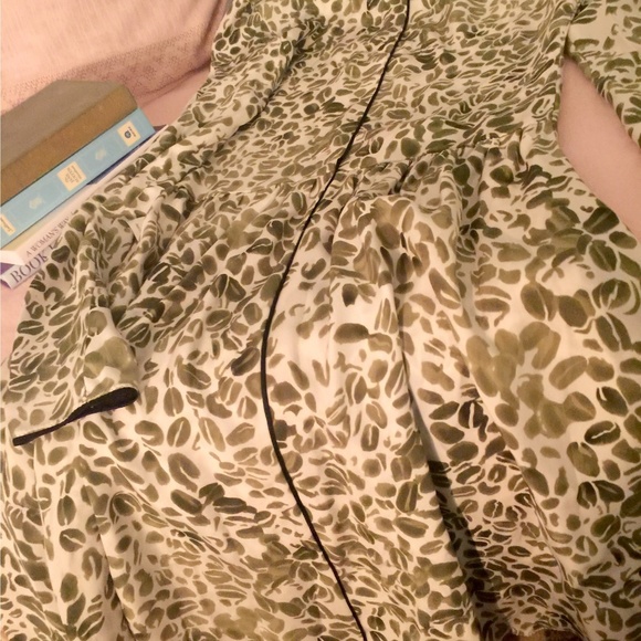 NWT Piamita 100% Silk Long Sleeve Patterned Dress - Picture 4 of 7